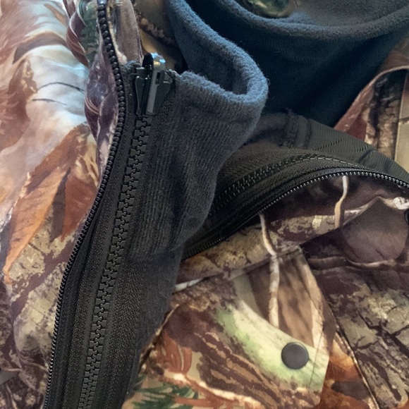 Realtree parka - Picture 7 of 10